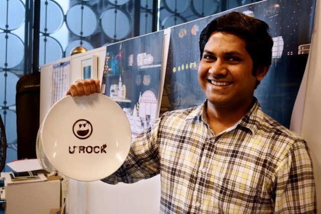 RMIT-researcher-Rohit-Khot-with-chocolate-printed-on-a-3D-food-printer-640x426